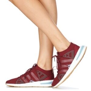 ADIDAS ORIGINALS ARKYN W - Bordeaux Sneakers